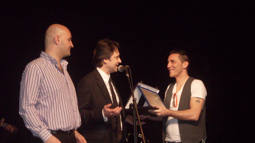 CASSINA DE PECCHI - Kekko dei Modà premiato durante i casting di Minacanto