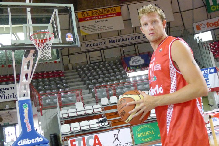 Davide Reati con la maglia del Varese