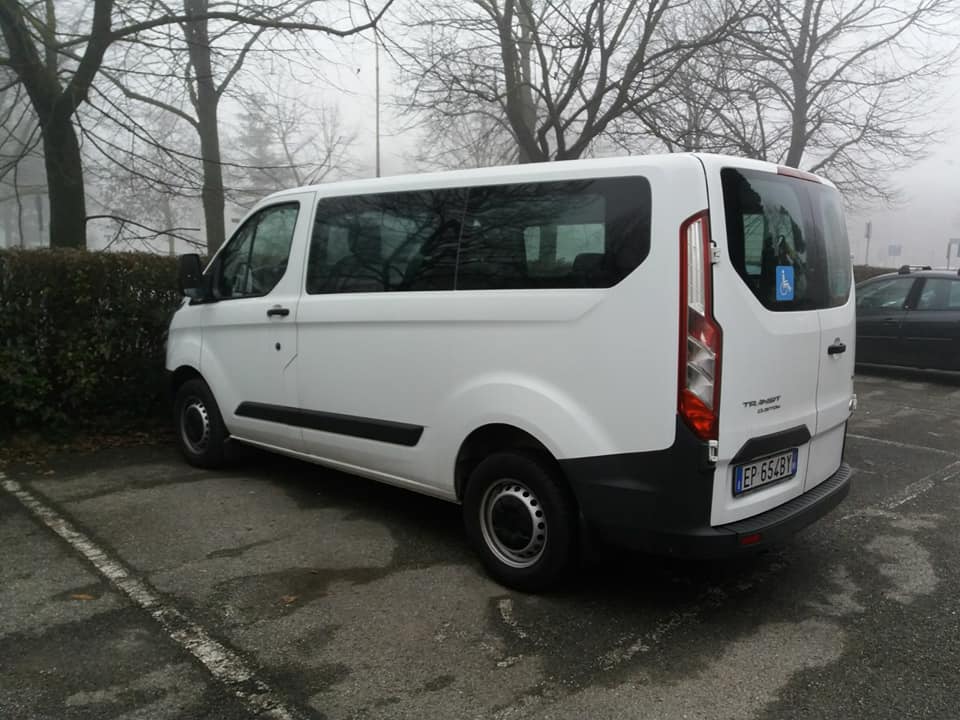 Rubato a Bussero furgone per trasporto disabili Rubato a Bussero furgone per trasporto disabili