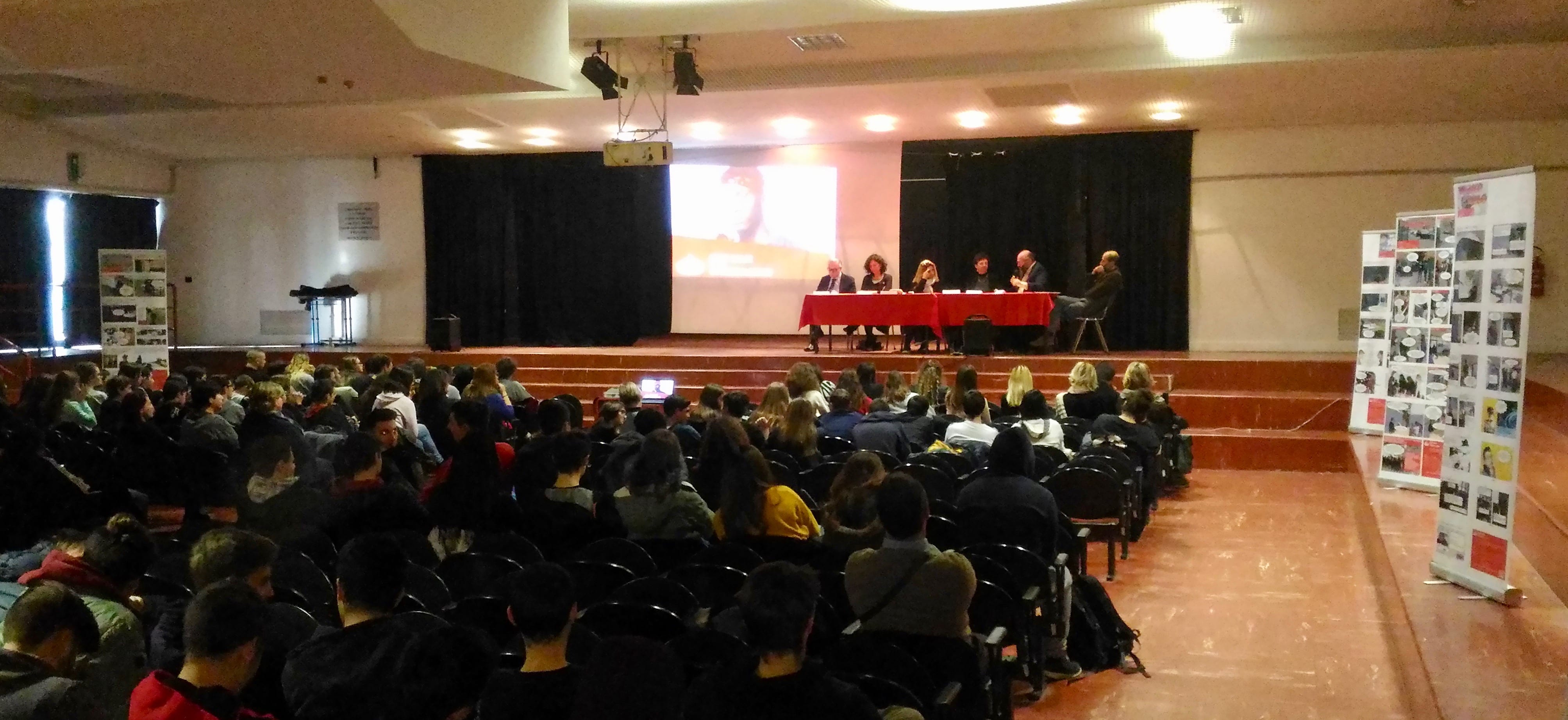 scuola rita levi montalcini