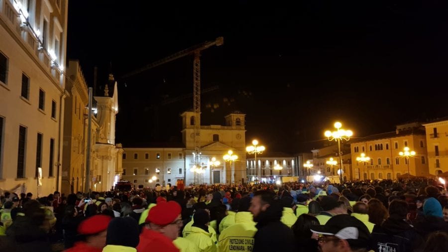 protezione civile bussero fiaccolata l'Aquila