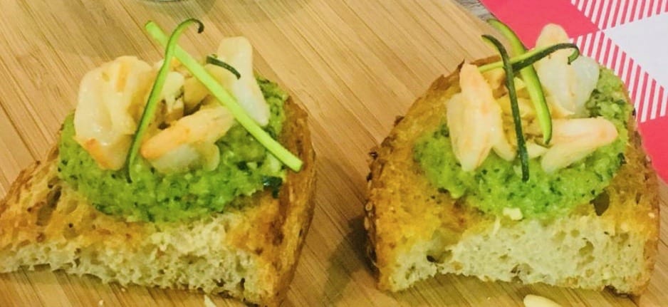 Ricette estive: crostone di pane d’avena con mousse di zucchine