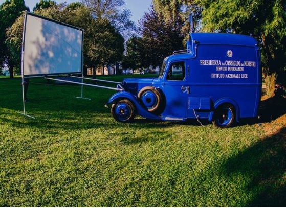 CAMIONCINO CINEMOBILE SUMMER TOUR