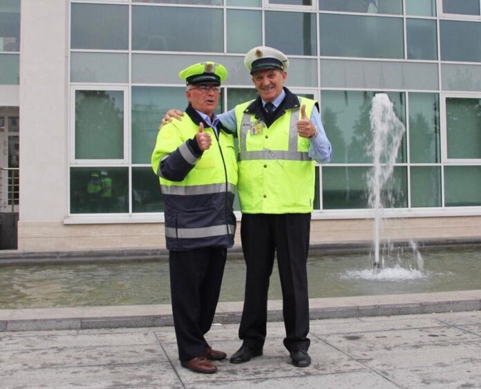 Giuseppe Belviso a sinistra con il decano dei Nonni Vigile, Luigi Marinelli