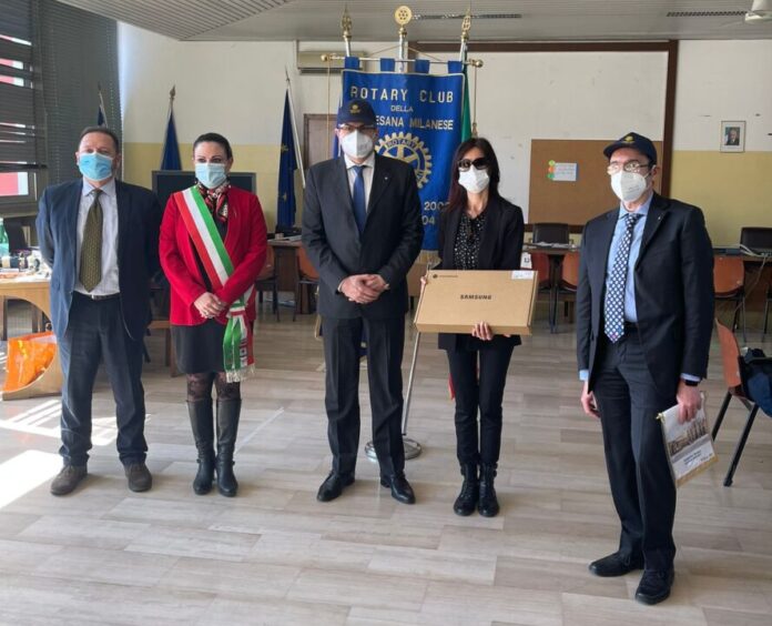 Cassina consegna pc rotary