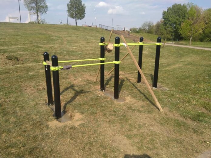 attrezzi palestra all'aperto besozza