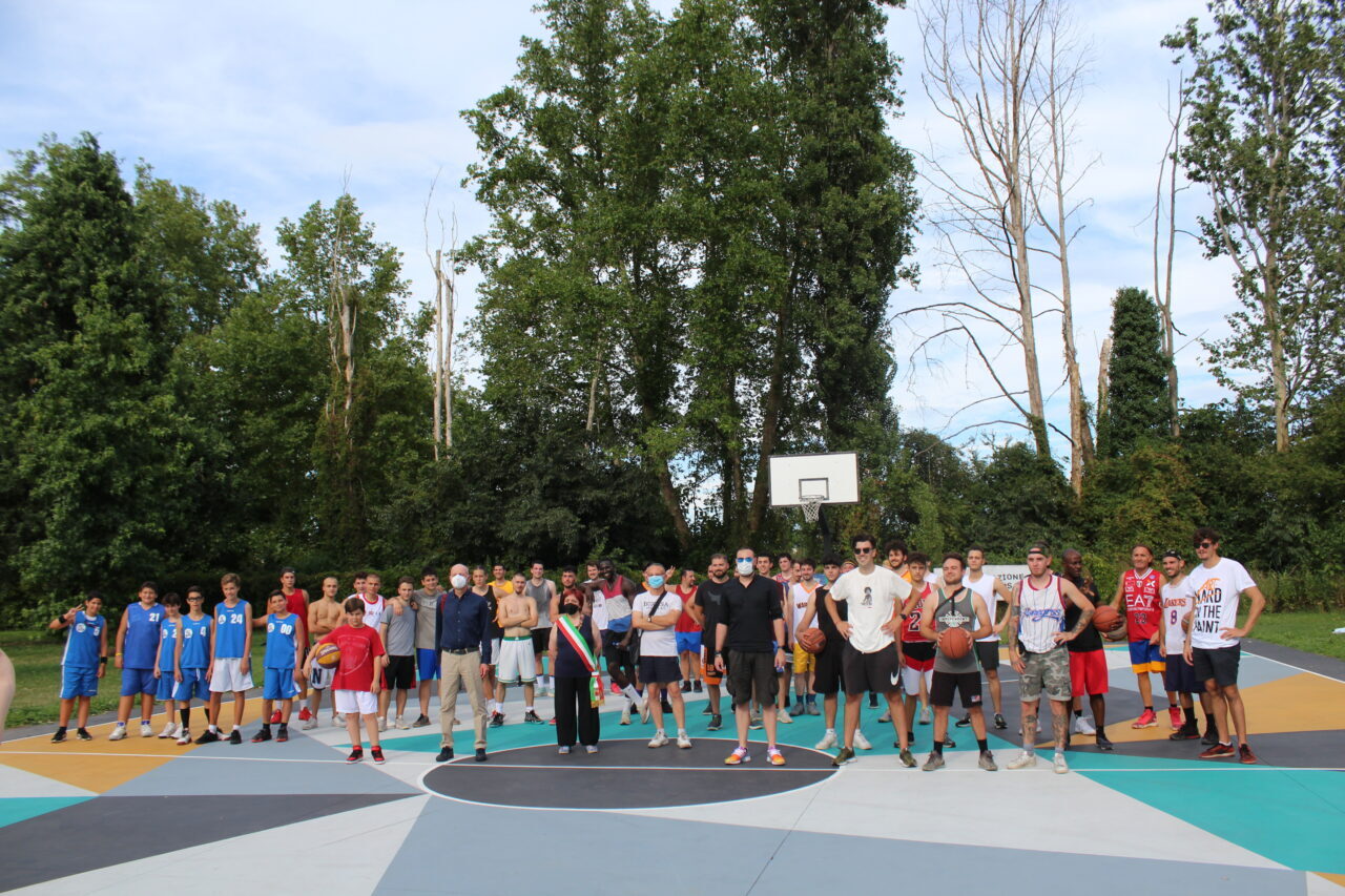 L'inaugurazione del nuovo campetto a Vimodrone