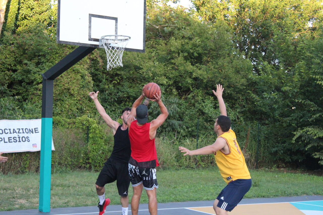 L'inaugurazione del nuovo campetto a Vimodrone