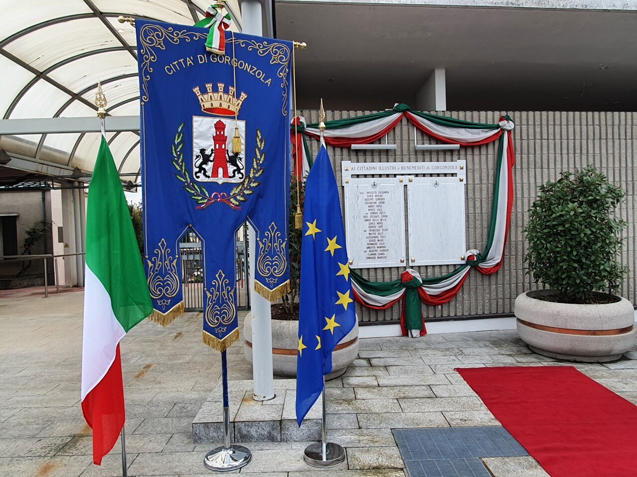 GORGONZOLA FAMEDIO 2021 -2 onoranza al famedio