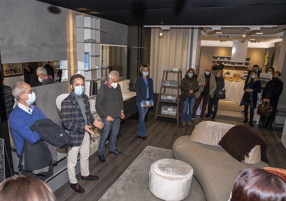 L'inaugurazione della mostra "Meraviglia" il 4 dicembre