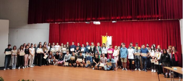 PIOLTELLO BORSE DI STUDIO AL MERITO