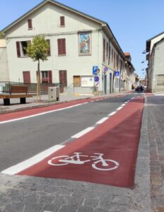 pista ciclabile via battisti carugate