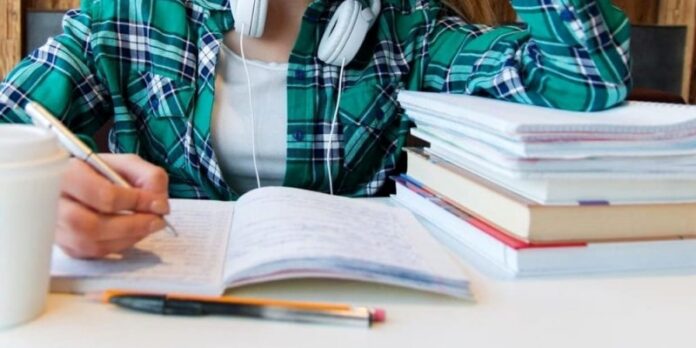 Bando per assegnazione 50 borse di studio a Cologno Monzese borse di studio