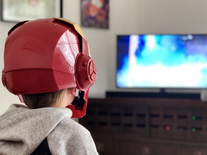 child-dressed-as-iron-man-watching-television-2022-11-15-12-41-39-utc cinegate
