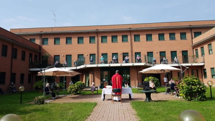 BUSSERO-1 casa famiglia