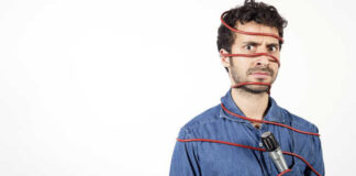 Carugate applaude la stand-up comedy al cinetreatro Don Bosco